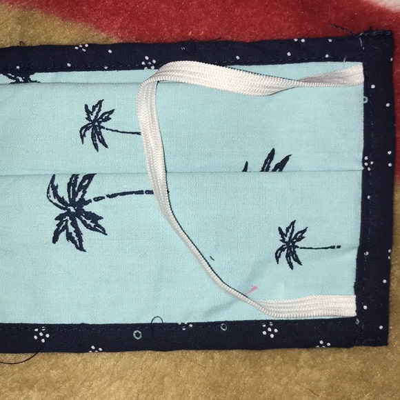 Face Mask - Picture 4 of 6